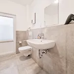 Tolstov - With 3 - 15 Min Messe Dus & 10 Min Old Town Dus *